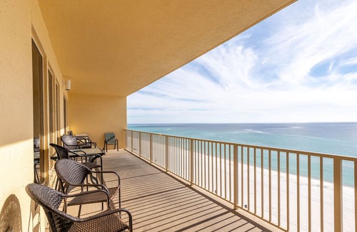 Thomas Drive Condo | Gulf Crest 2 BR 9th Floor *Beach Chairs Included*