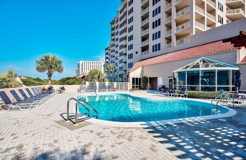 Sandestin Condo | Tops'l Resort Beach Manor Ocean Blue Chic Condo! Beachfront with private beach!