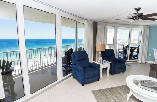 Gulf Lagoon Beach Condo | E1201 Million Dollar View! 3 Gulf Front Pools, Gated Condo