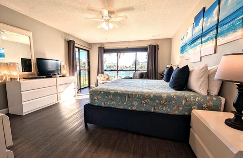 Panama City Beach Condo | Updated 3/3 Edgewater Villa, Guaranteed Clean!