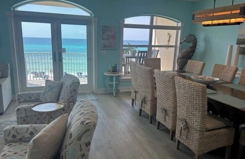 Santa Rosa Beach Condo | REDUCED RATES! GULF-FRONT, PRIVATE BEACH, FREE BEACH SET UP*,BALCONY, 30A
