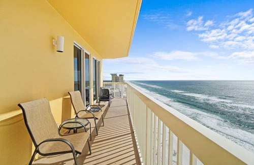 Panama City Beach Condo | Calypso 2201E - Gulf-front Corner Unit Near Pier Park, Beach Service