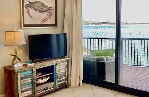 Orange Beach Condo | Beautiful 2nd Floor Condo located on the Beach with Views of The Pass