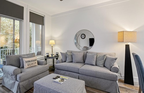 Baytowne Wharf Condo | Observation Pointe North Charm - Cozy 1-Bedroom Haven with Balcony at Sandestin Golf and Beach Resort!