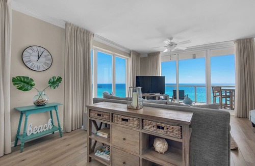 Navarre Beach Condo | Sit Back and Relax | 🌊 3BR Condo with Gulf Views, Resort Pool, and Balcony