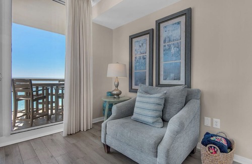 Navarre Beach Condo | Sit Back and Relax | 🌊 3BR Condo with Gulf Views, Resort Pool, and Balcony