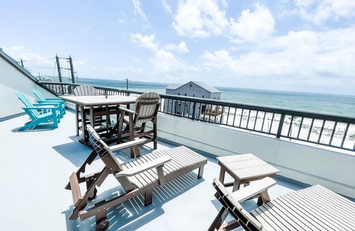 Mexico Beach Condo | Beachfront Condo | Oversized Balcony & Sunsets