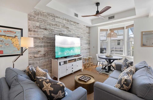 Sunnyside Condo | Carillon Market 305 | Renovated Gulf-Front Escape