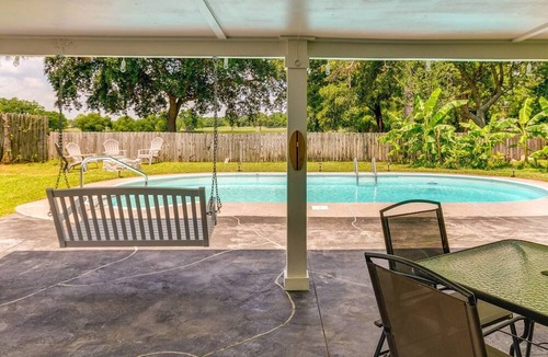 Gulf Breeze Apartment | Relaxing Gulf Breeze Retreat Minutes to Beaches