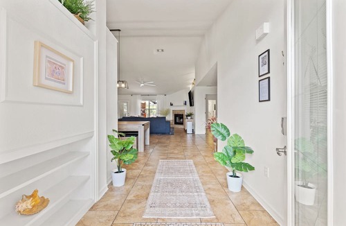 Navarre House | Spacious, Family-Friendly 5 Bedroom Home with Salt Water Pool