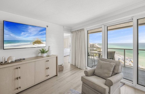 Sandestin Condo | Beachfront Coastal Luxury ~ Renovated