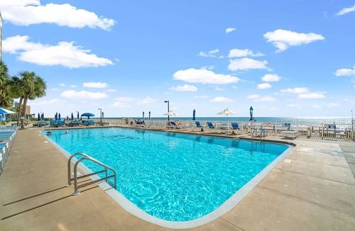 Crescent Beach Condo | Waterfront 2BR condo w/Gulf & pool views