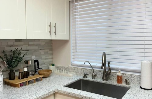 South Natomas House | Charming 3-bedroom house in Sacramento with WiFi and AC