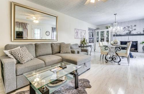 Mount Airy House | Hot Tub, Home Gym, Decks! Retreat 9 Mi to Mt Airy