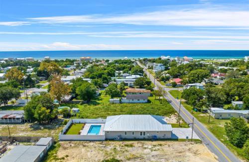 Laguna Beach House | Brand New Home with In-ground Pool, Four Houses From Beautiful Laguna Beach