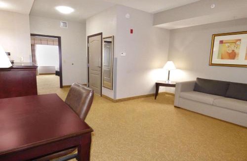 Northwest Pensacola Hotel | Country Inn & Suites by Radisson, Pensacola West, FL