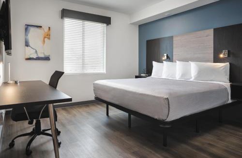 Ferry Pass Hotel | stayAPT Suites Pensacola-UWF/Florida Hospital Area