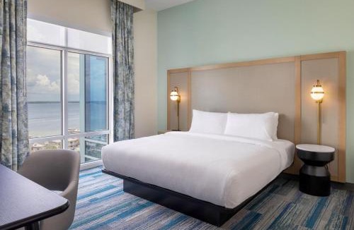 Pensacola Beach Hotel | Fairfield by Marriott Inn & Suites Pensacola Beach