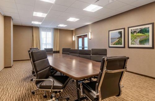 Camp Hill Hotel | Comfort Suites Camp Hill-Harrisburg West