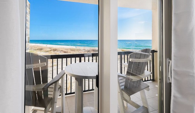Beachfront LOW-Rise @ Pinnacle Port B3 - Quiet Beach in Gated Carillon 5 STAR