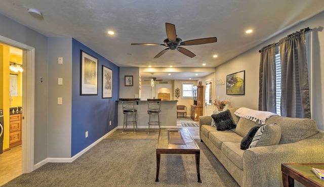 Cozy Getaway - 10 Miles to Mount Wachusett Skiing!