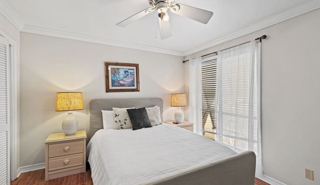 Beach Villa w/NEW 6-Seat GOLF CART! Near Beach, Pool, Baytowne Wharf & Tram.