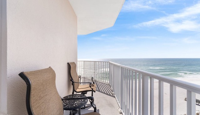 Windemere 708 | Corner Unit | Gorgeous Beach View!