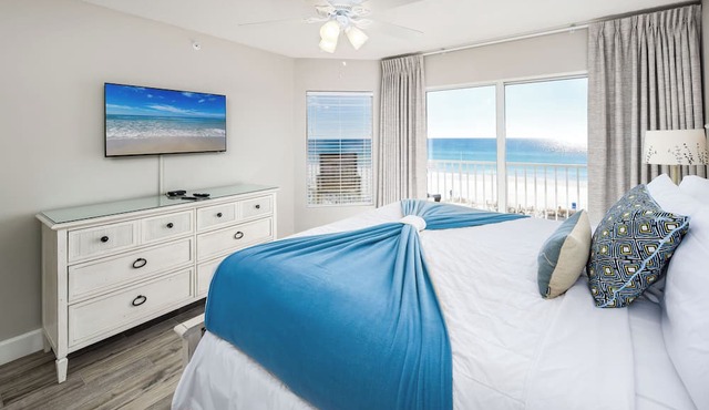 GD 401: Ocean Eyes - Your Slice of Paradise Awaits!