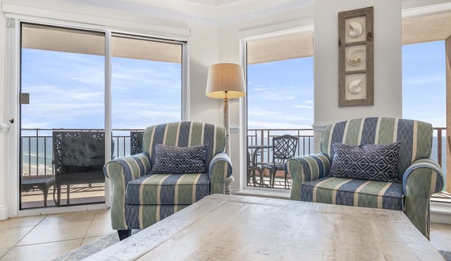 Beachfront Updated Penthouse ~ Golf Cart