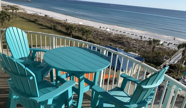FREE BEACH CHAIRS ALL WEEK 30,000 REMODEL NEW GRANITE CABINETS, 2 NEWPILLOWTOPS