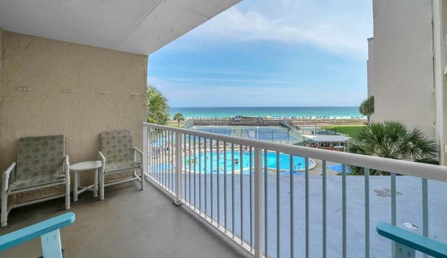 313- Coastal Cool Beachfront Condo with stunning ocean views!
