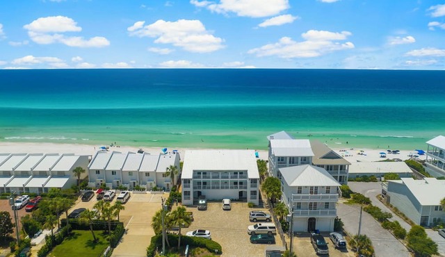 Seamist #8 — Unforgettable Gulf Views from Your Balcony, Bikes Included