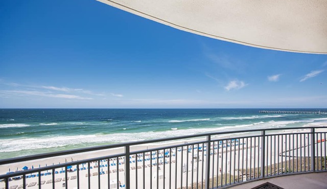 4 Complimentary Beach Chairs! Aqua 601 Oceanfront-3 Balconies! Sleeps 8+Clean
