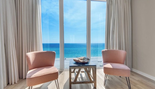 Sit Back and Relax | 🌊 3BR Condo with Gulf Views, Resort Pool, and Balcony