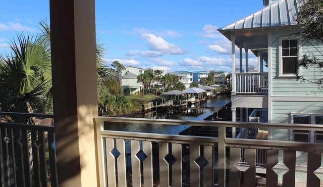 Spring and Summer Discounts for early bookings-Very Spacious, 2 Master Suites