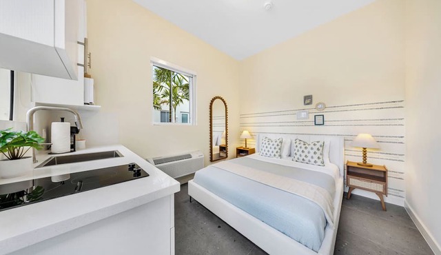 El Jardin Inn