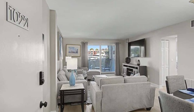Harbourfront Condo in Harbour Town