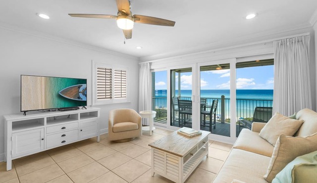 Gulf-Front Getaway — Seamist #5 with Bikes & Spectacular Balcony Views