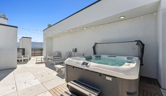 Placemakr Salt Lake City Downtown, Apartments by Hilton