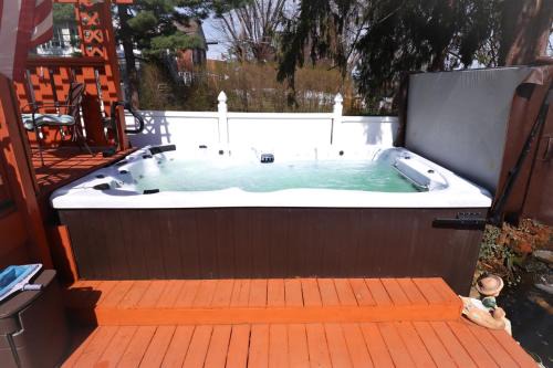 Backyard Oasis Swim Spa, Fire Pit & Relaxing Outdoor Retreat