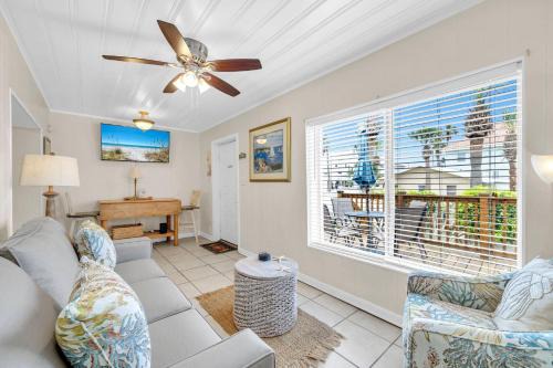 Linda's Cozy Cottage B