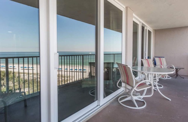 C406 One of a Kind Gulf Front Views, 3 pools